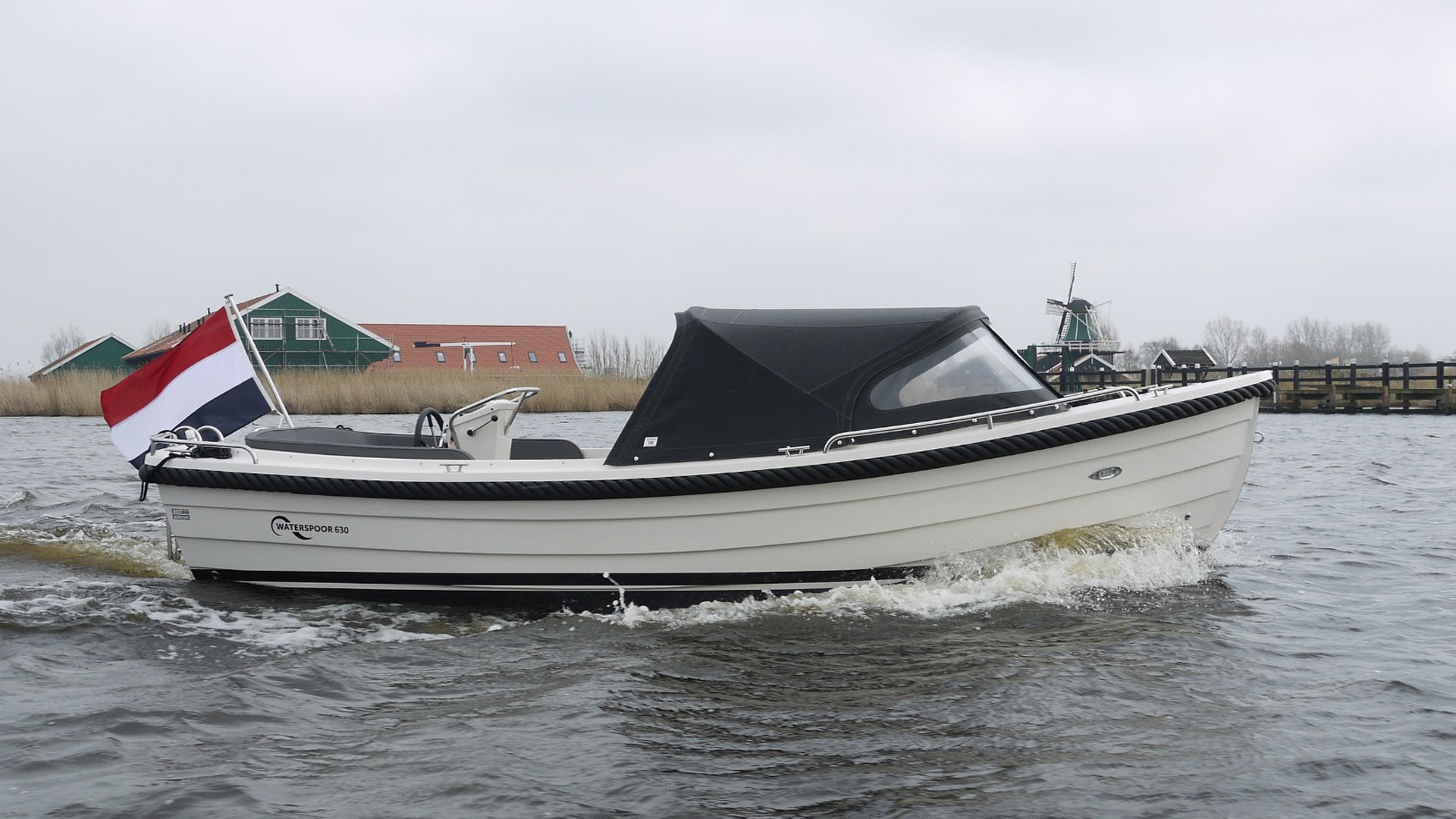 Huur een 8 persoons sloep